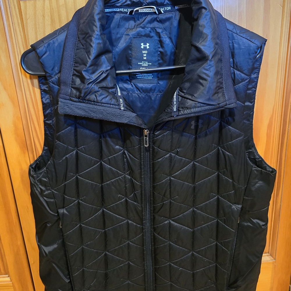 Under Armour Women's Black Insulated Vest